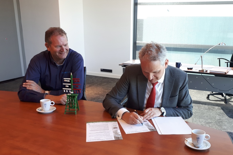 Fritom Contractondertekening KNKB